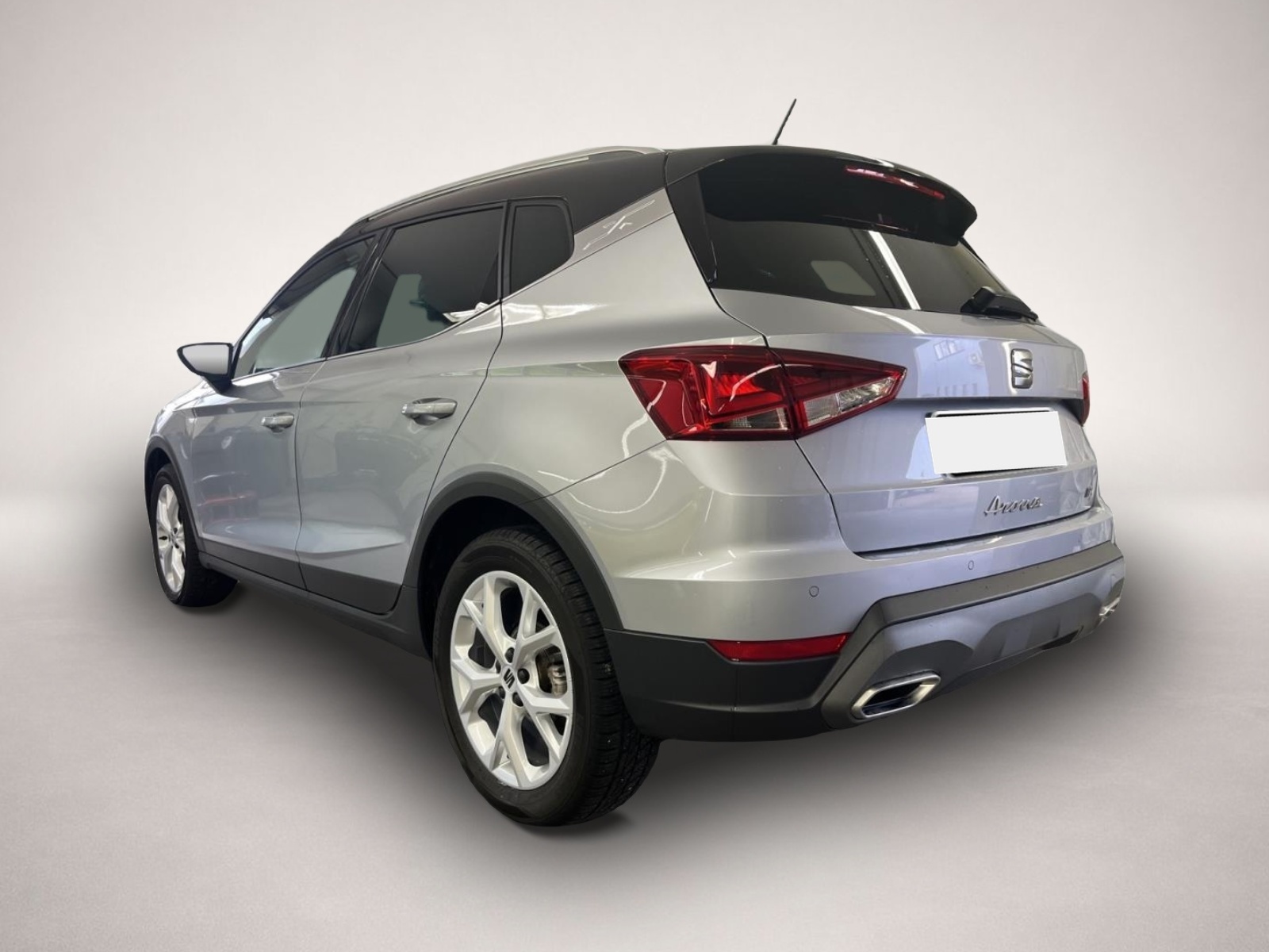 Seat Arona (04/2024, Benzin)
