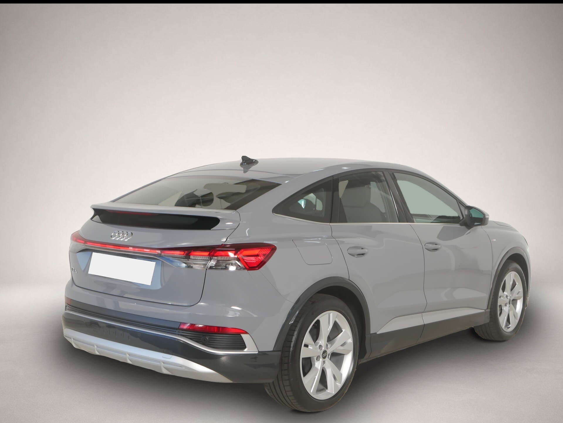 Audi Q4 e-tron (12/2024, ELECTRIC)