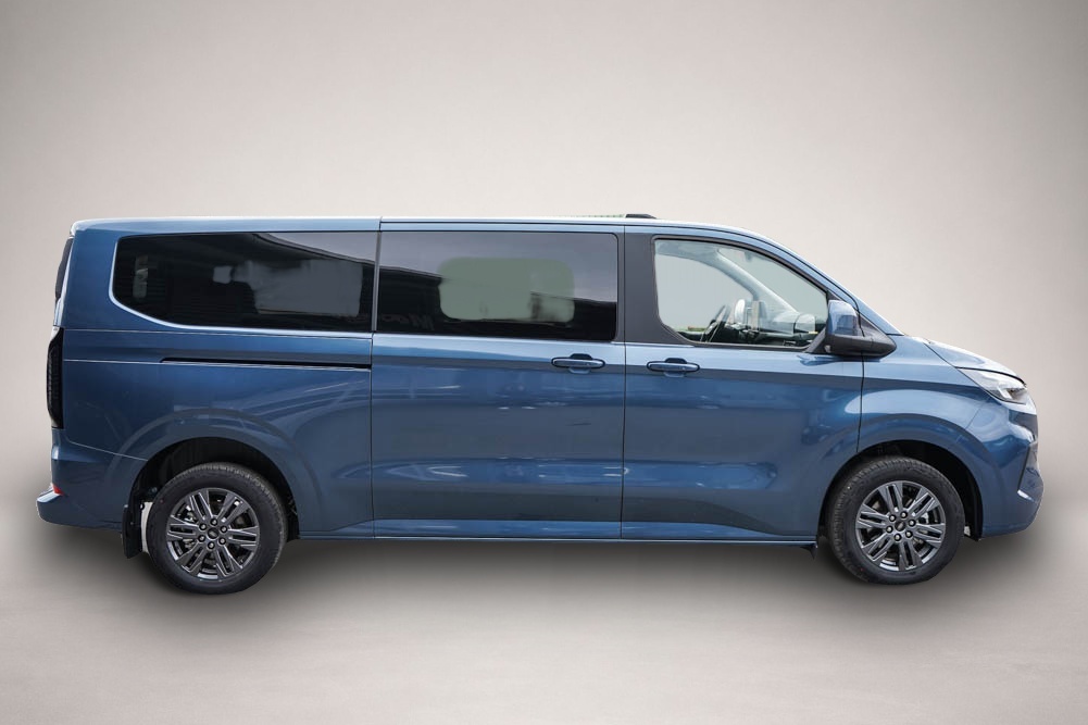 Ford Tourneo Custom (01/2026, Diesel)