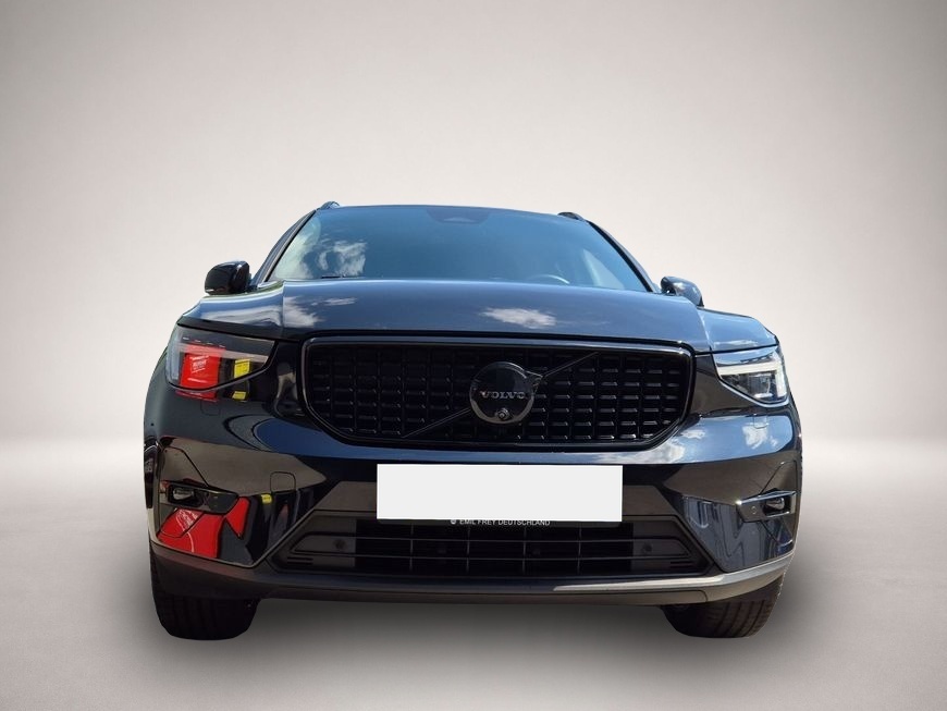 Volvo XC40 (06/2025, Benzin)