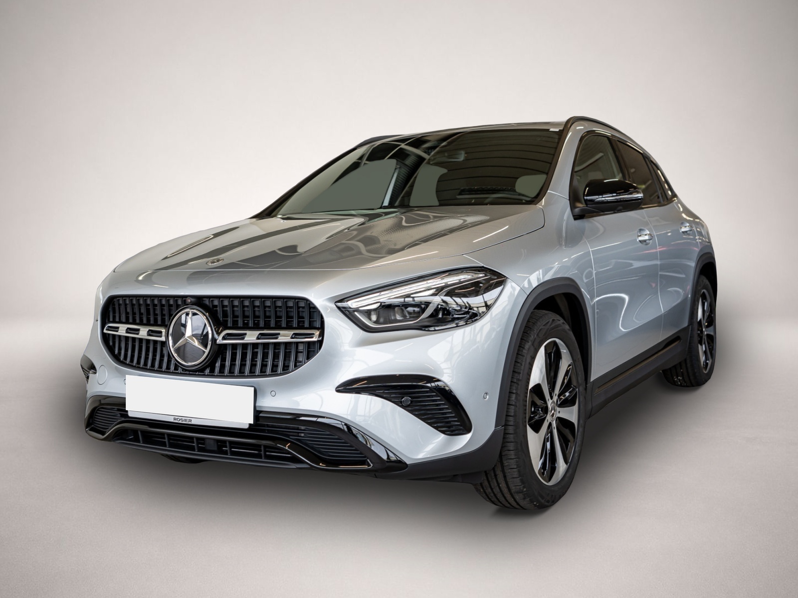 Mercedes-Benz GLA 220 (10/2025, Benzin)