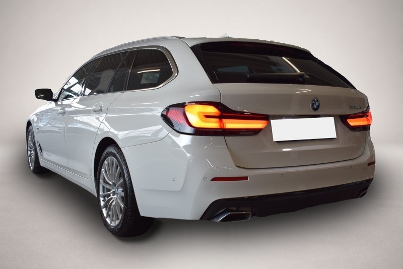 BMW 530 (11/2023, Hybrid (Benzin/Elektro))