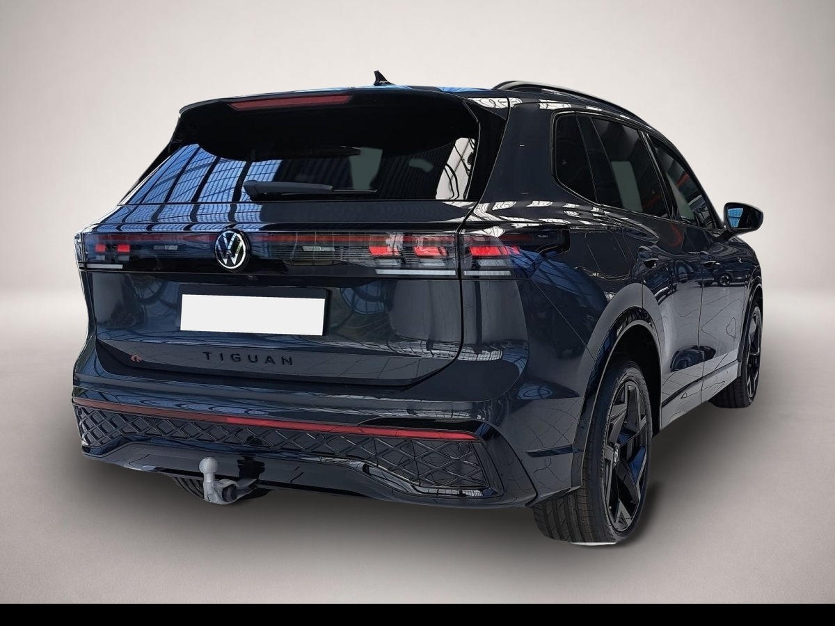 Volkswagen Tiguan, image 2 of 4