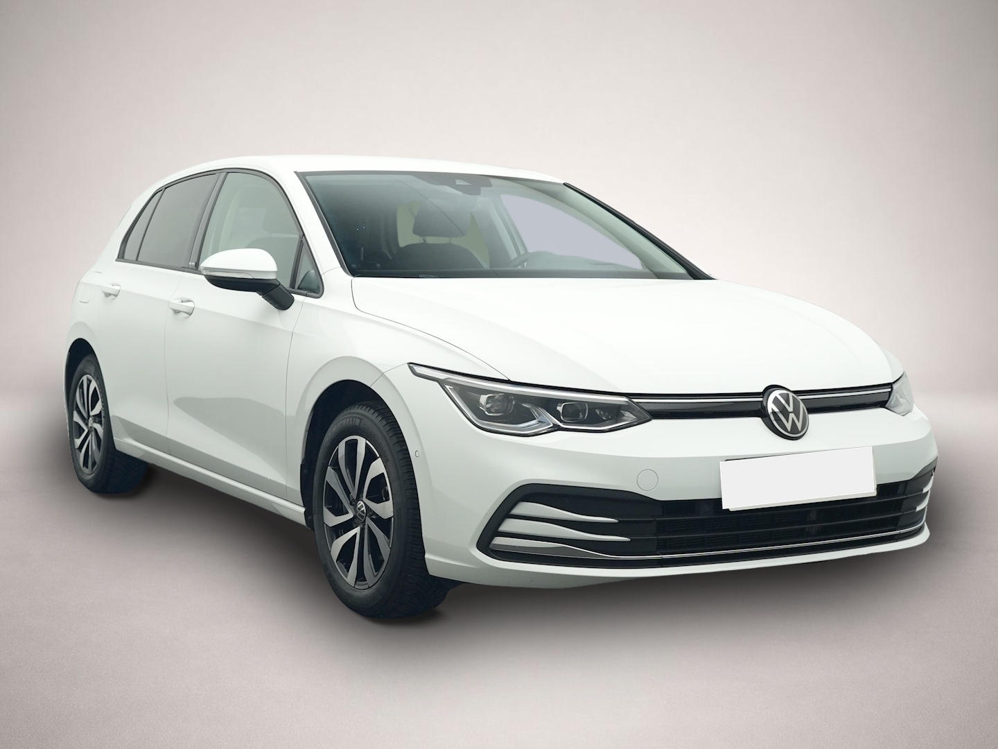 Volkswagen Golf (01/2023, Benzin)