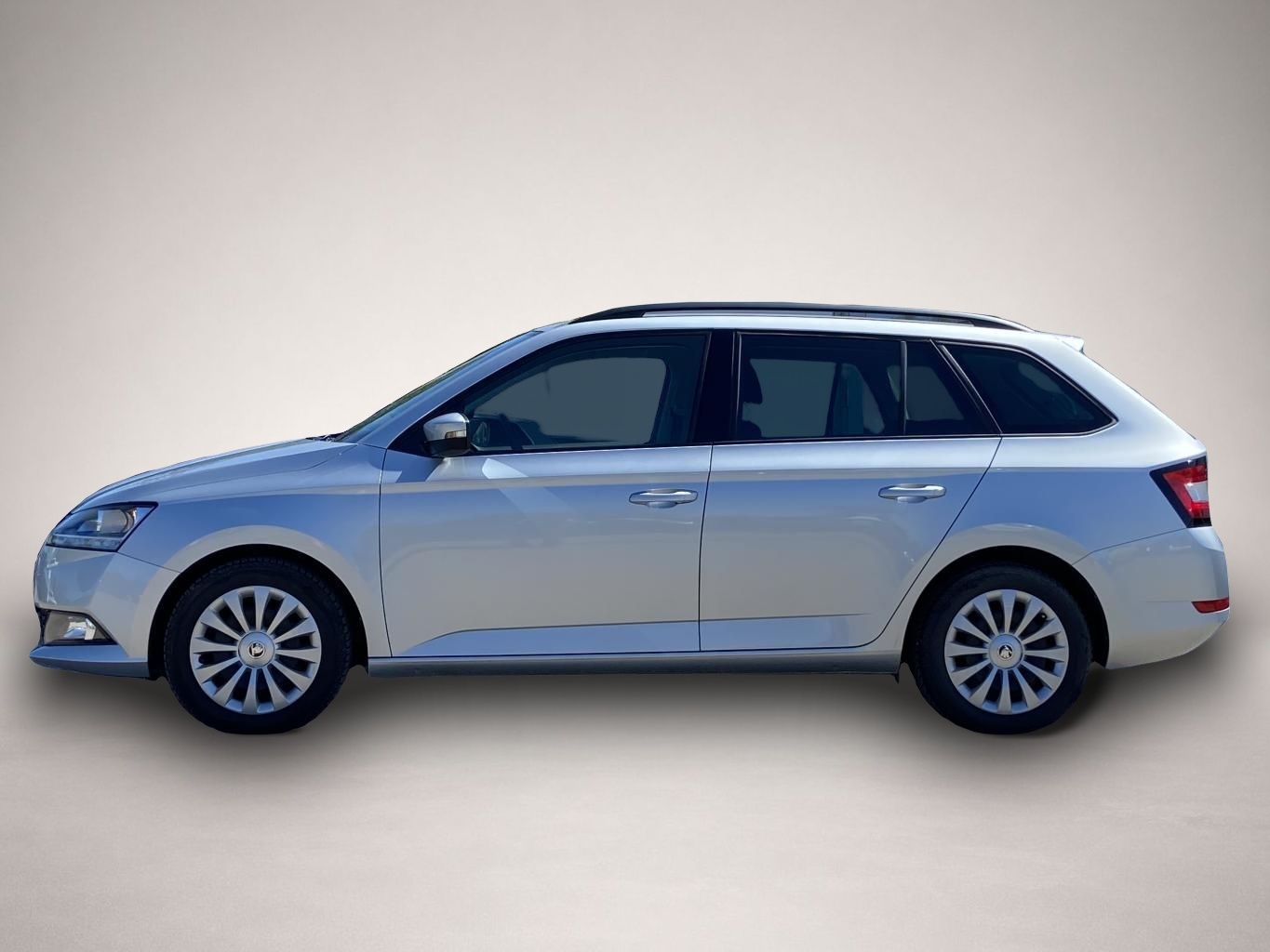 Skoda Fabia (04/2022, )