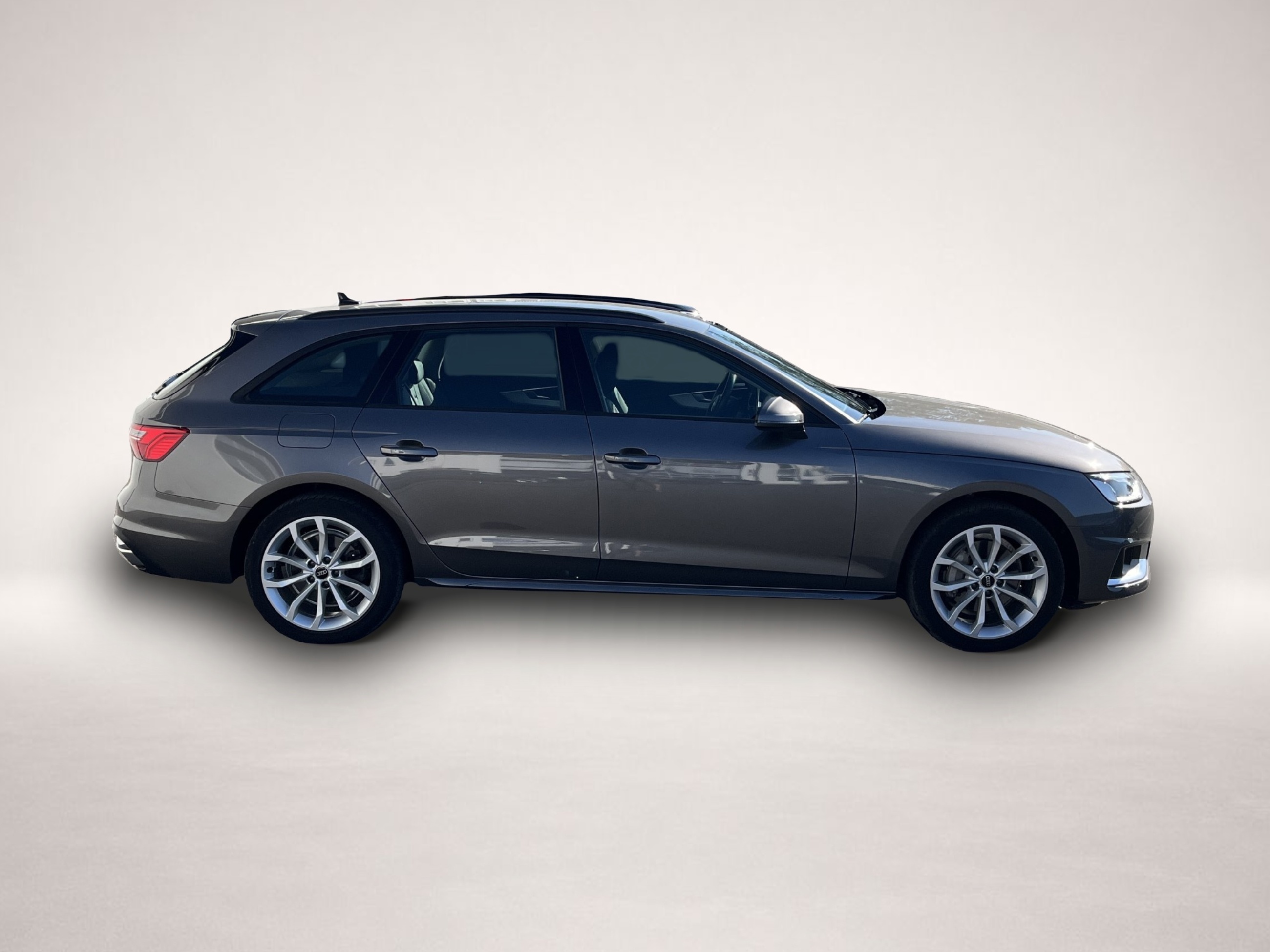 Audi A4 (04/2022, Diesel)