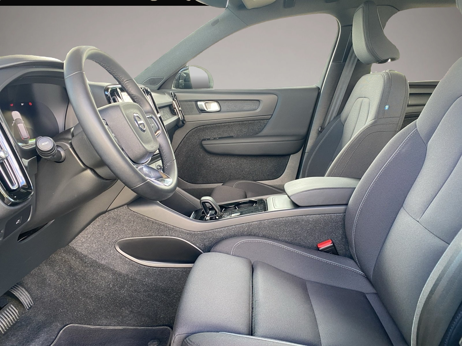 Volvo XC40 (05/2023, ELECTRIC)