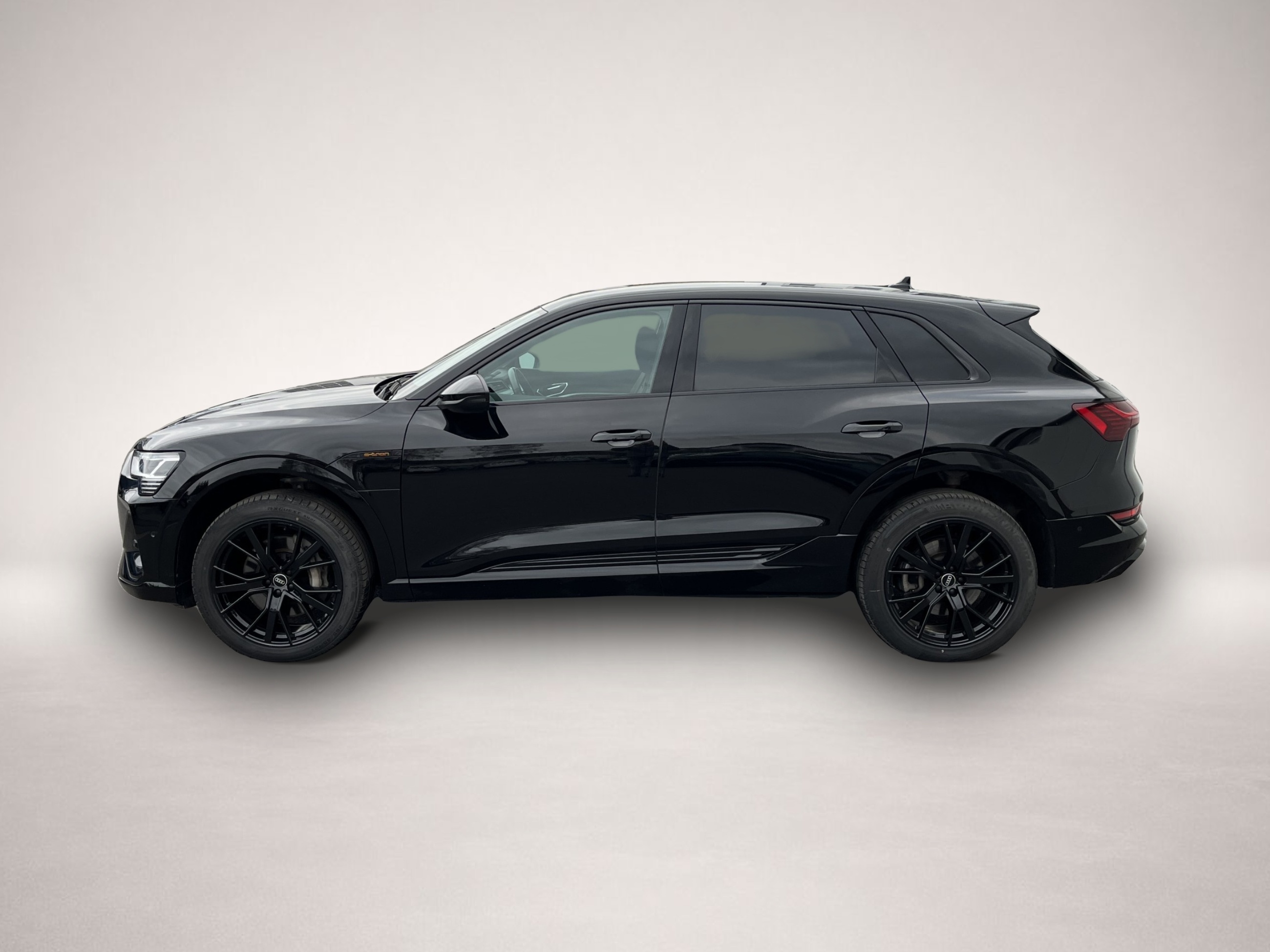 Audi e-tron (07/2022, ELECTRIC)
