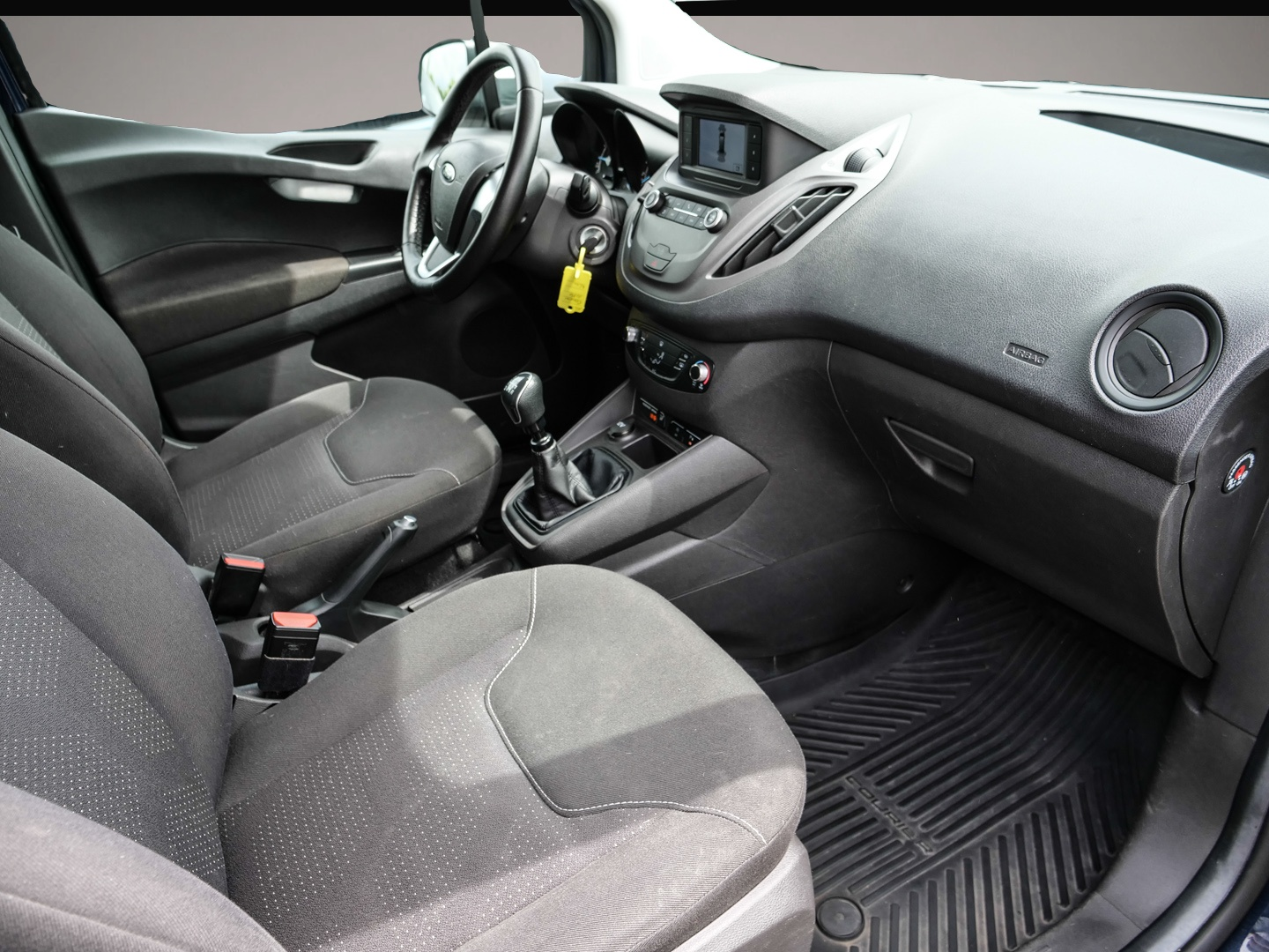 Ford Transit Courier (08/2020, Benzin)