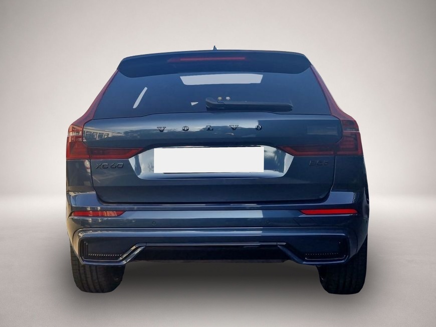 Volvo XC60 (09/2025, Benzin)