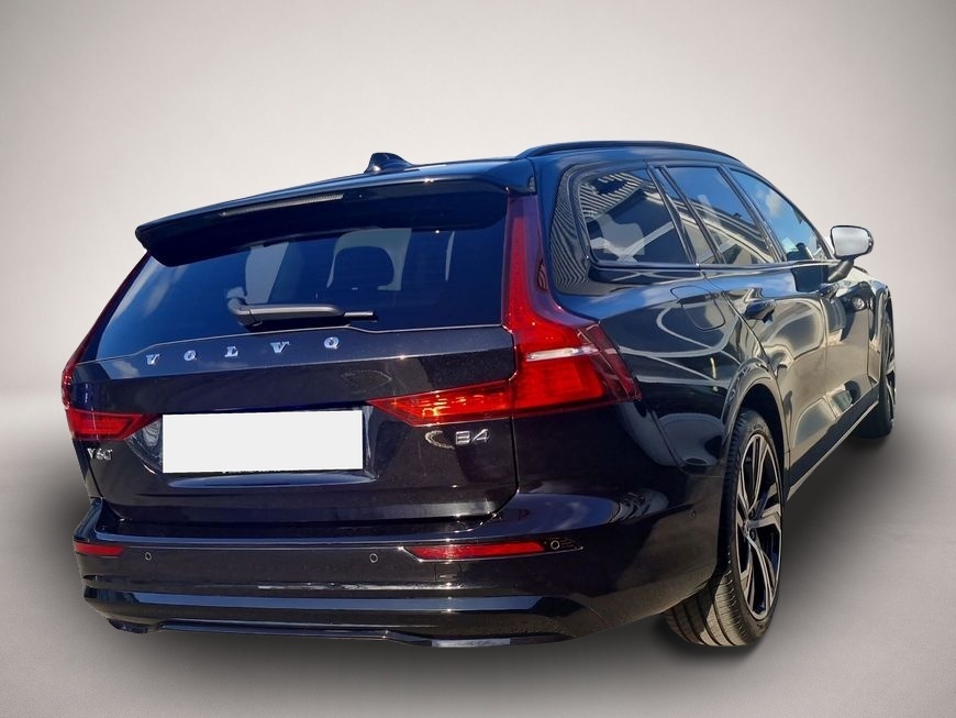 Volvo V60 (07/2025, Benzin)