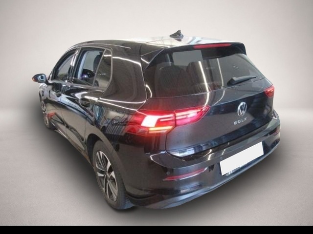 Volkswagen Golf (06/2021, Benzin)