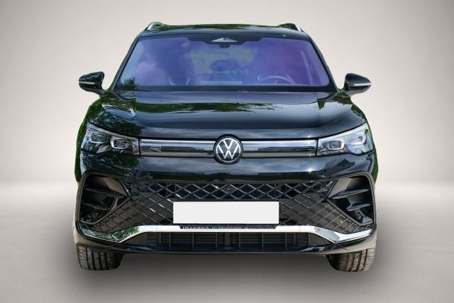 Volkswagen Tiguan (, Benzin)