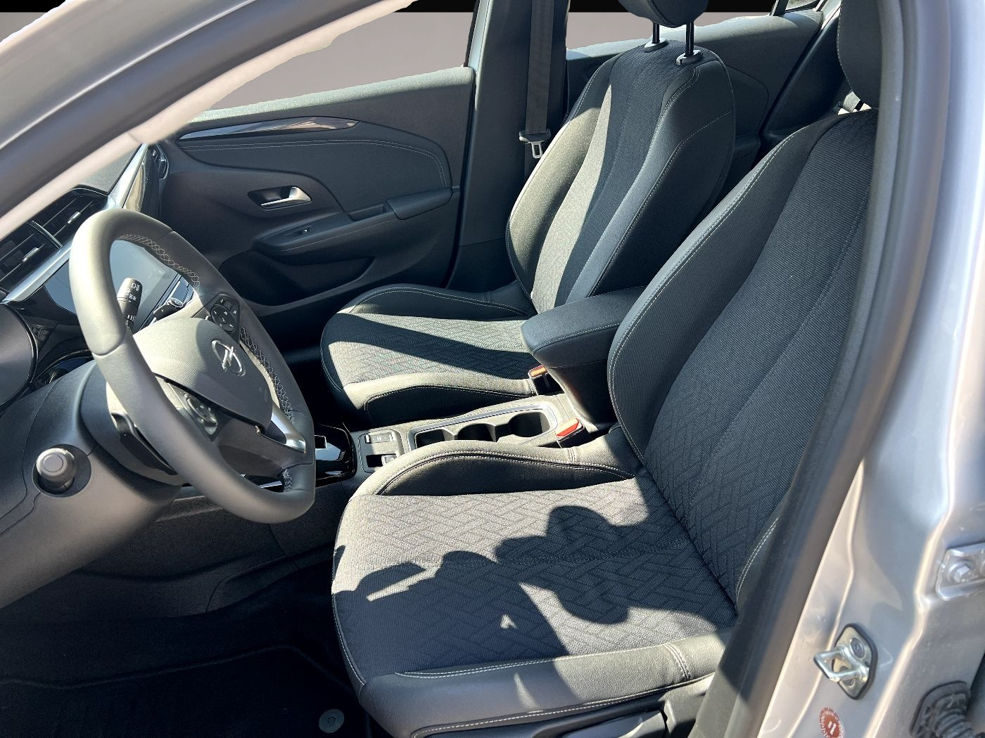 Opel Corsa (11/2022, Benzin)