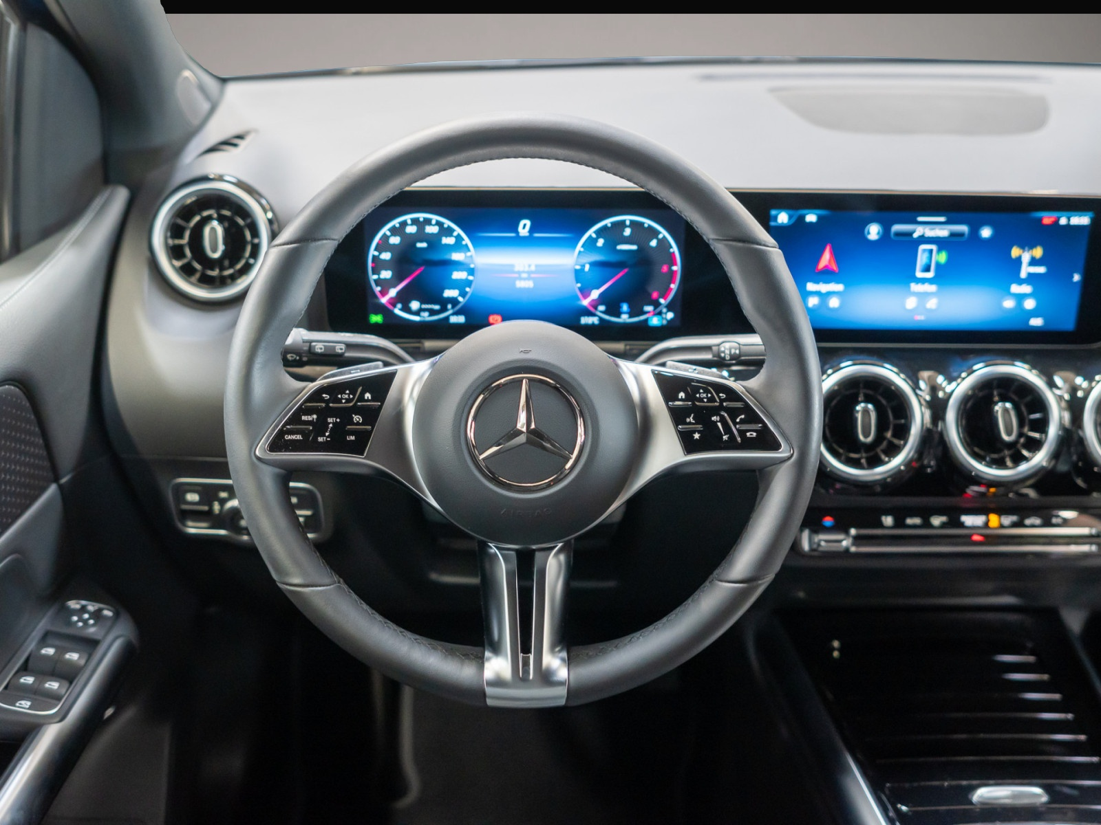 Mercedes-Benz B 220 (01/2025, Diesel)