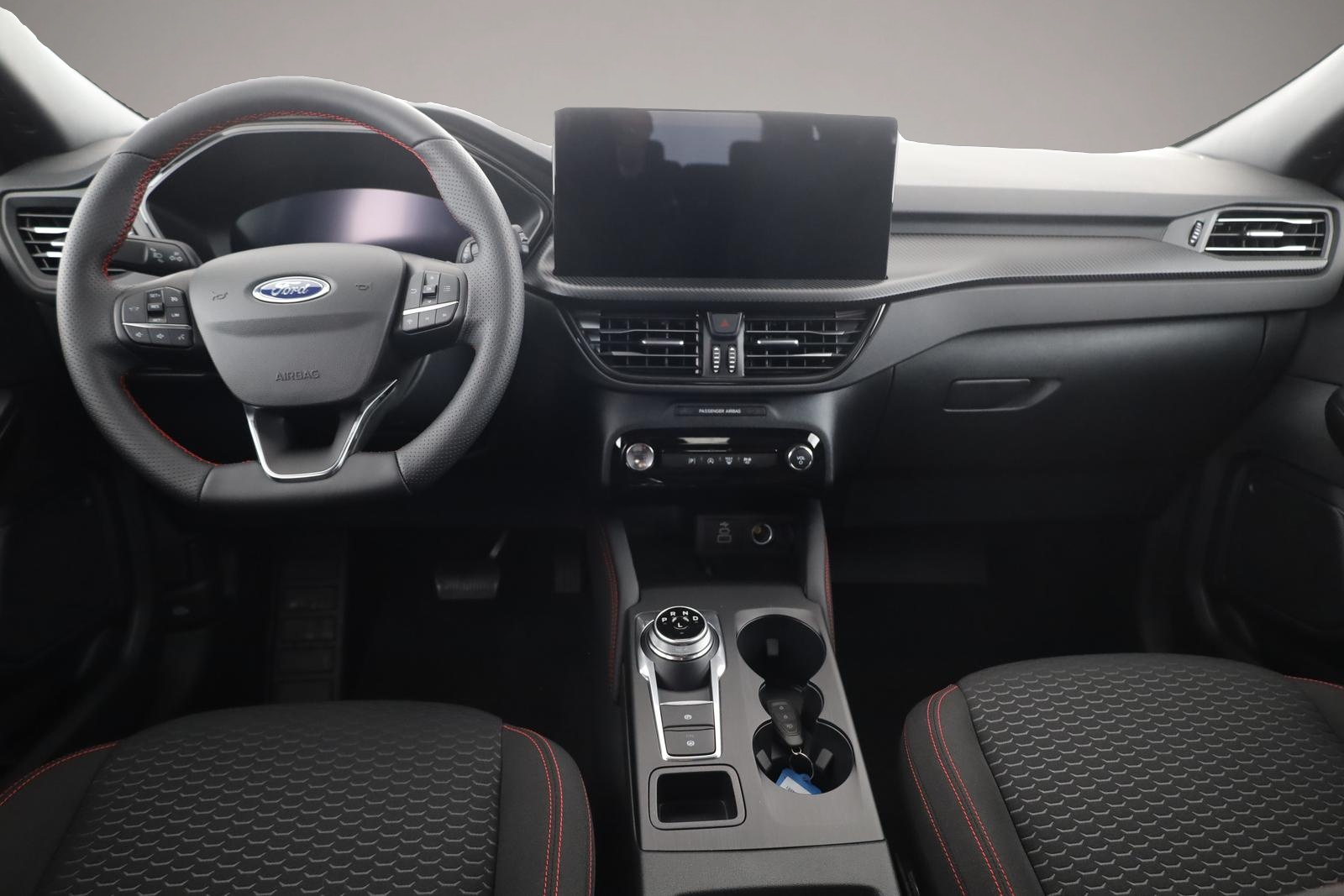 Ford Kuga (, Benzin)