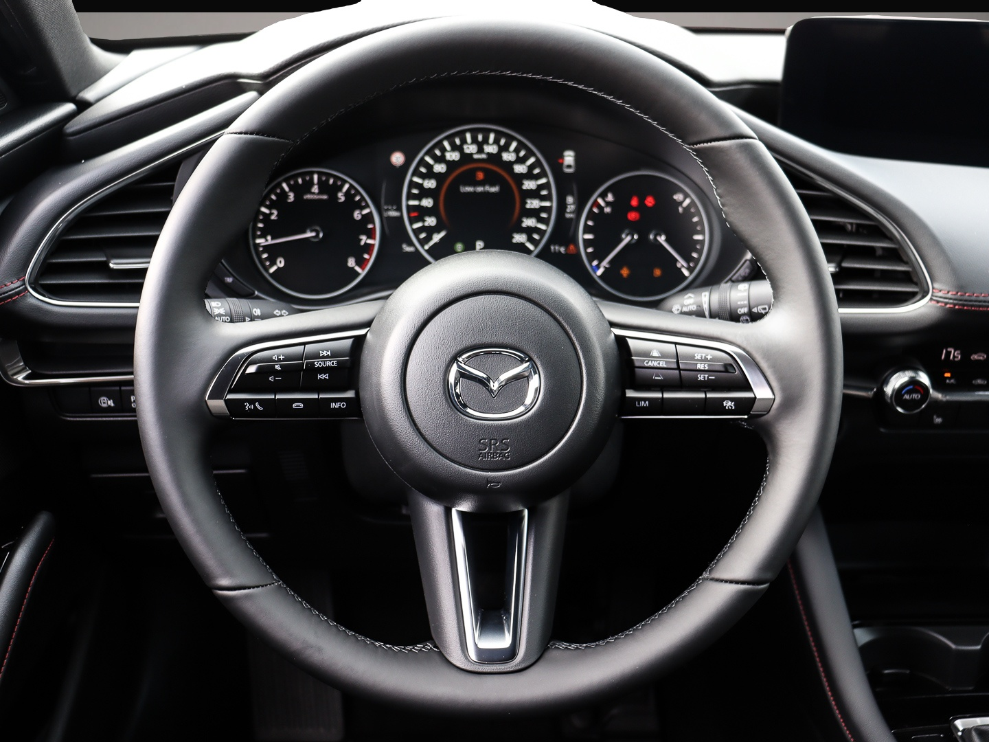 Mazda 3, image 4 of 5