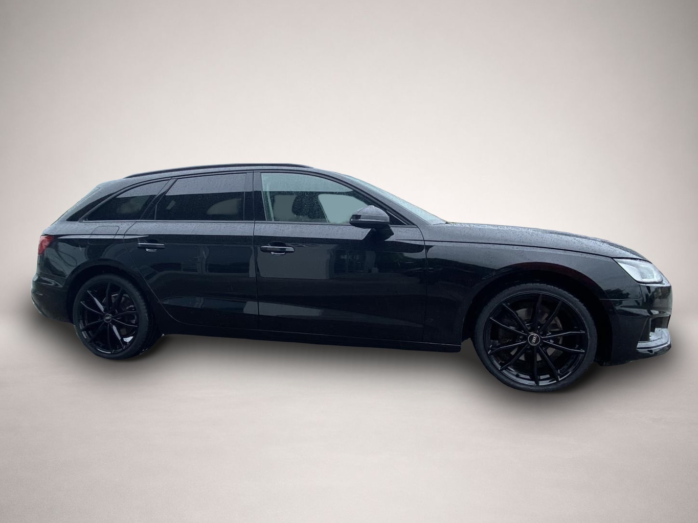 Audi A4 (03/2022, )