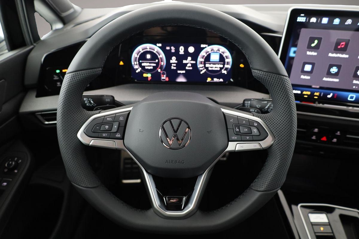 Volkswagen Golf (08/2026, Benzin)