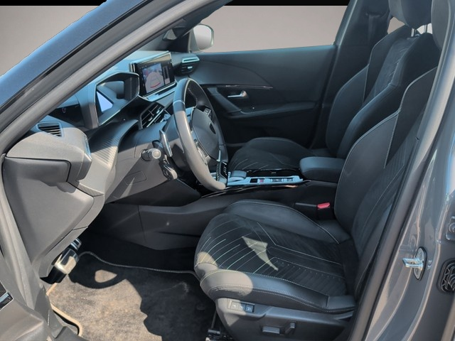 Peugeot 2008 (04/2024, Benzin)