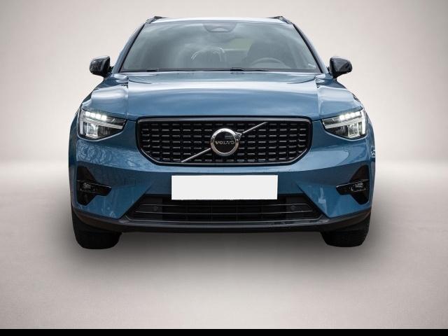 Volvo XC40 (12/2023, Benzin)