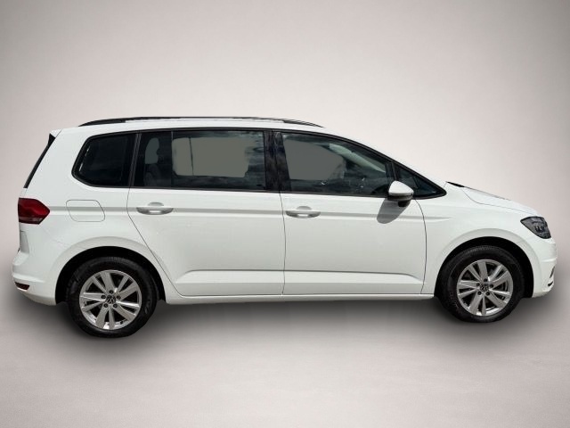 Volkswagen Touran (01/2023, )