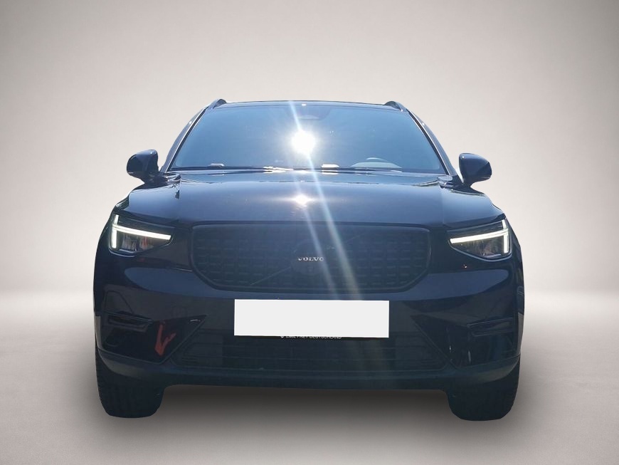 Volvo XC40 (08/2025, Benzin)