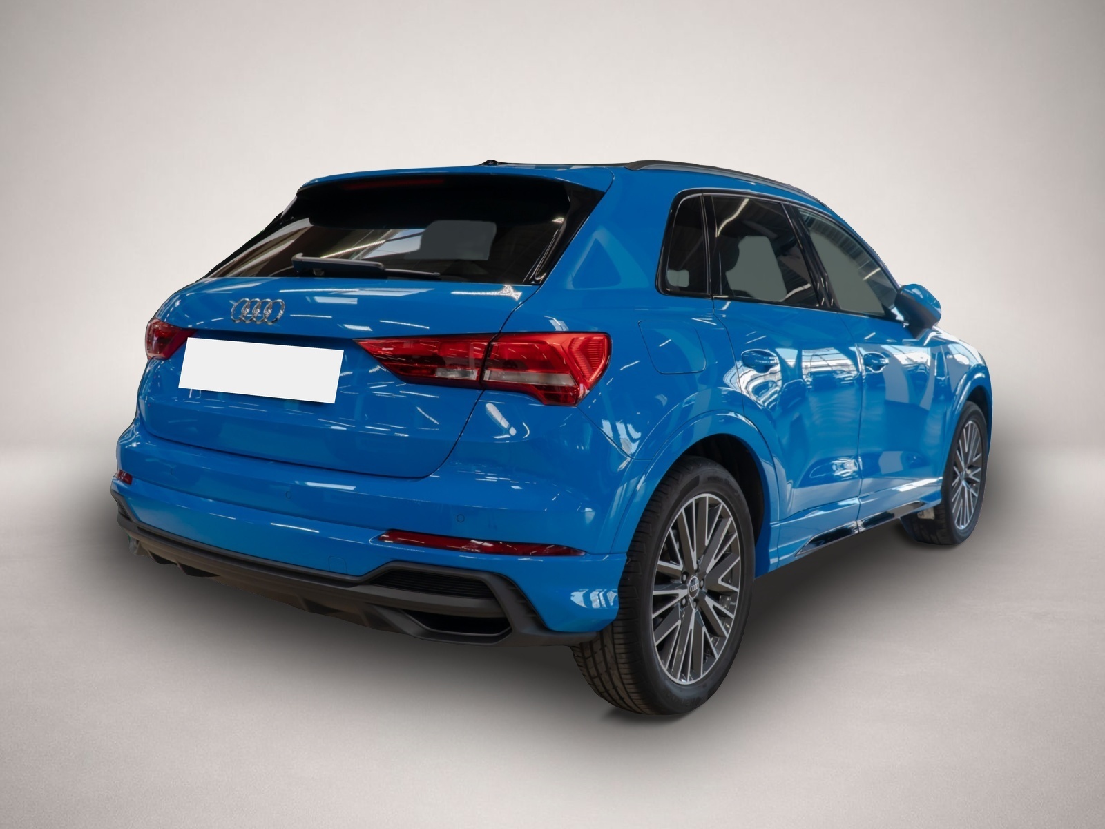 Audi Q3 (01/2023, Benzin)