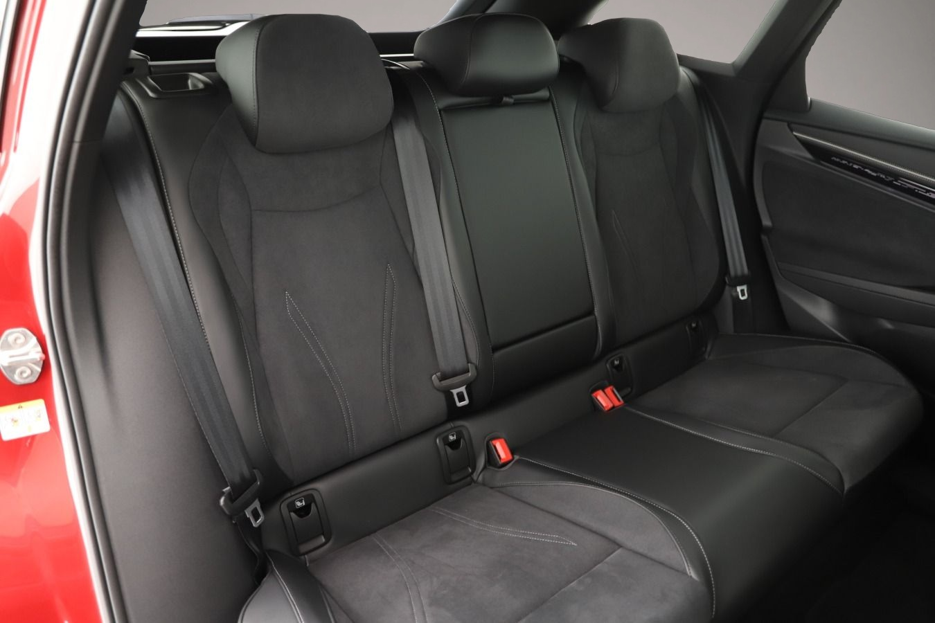 Volkswagen ID.7 (11/2025, ELECTRIC)
