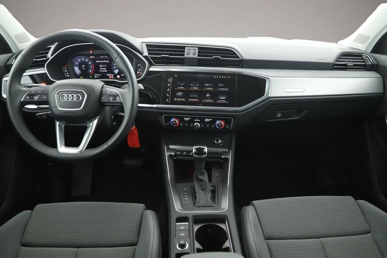 Audi Q3 (09/2025, Benzin)