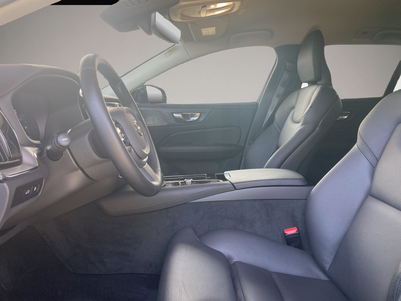 Volvo V60 (06/2024, )
