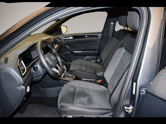 Volkswagen T-Roc (10/2025, )