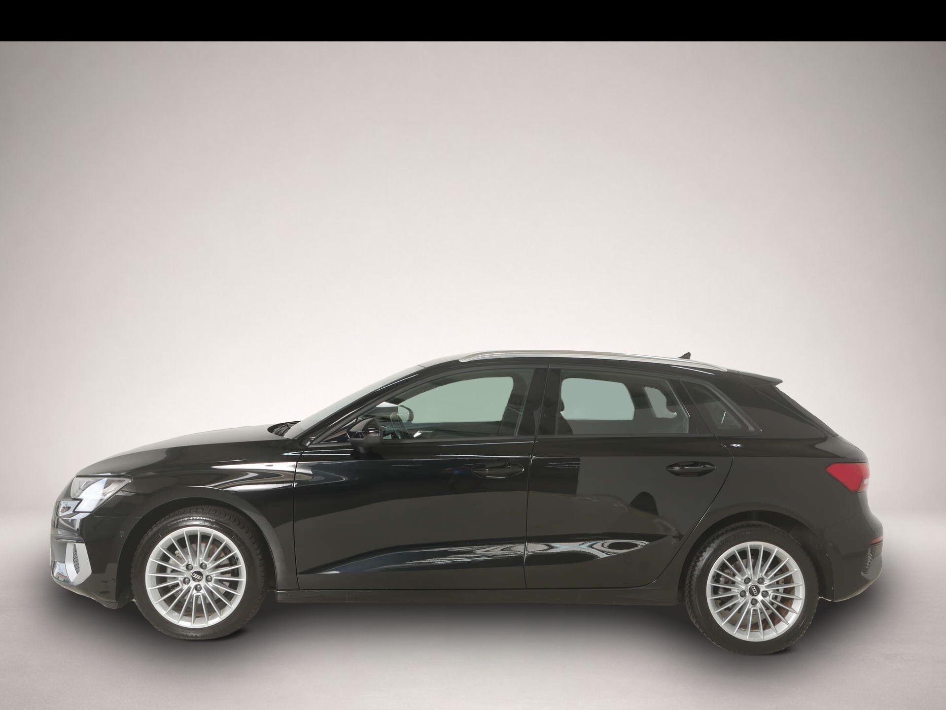 Audi A3 (03/2022, Benzin)