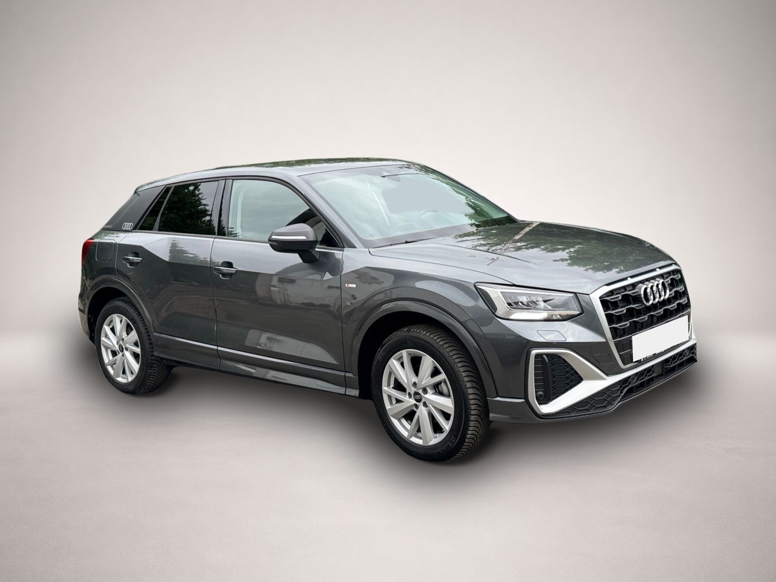 Audi Q2 (08/2025, Benzin)