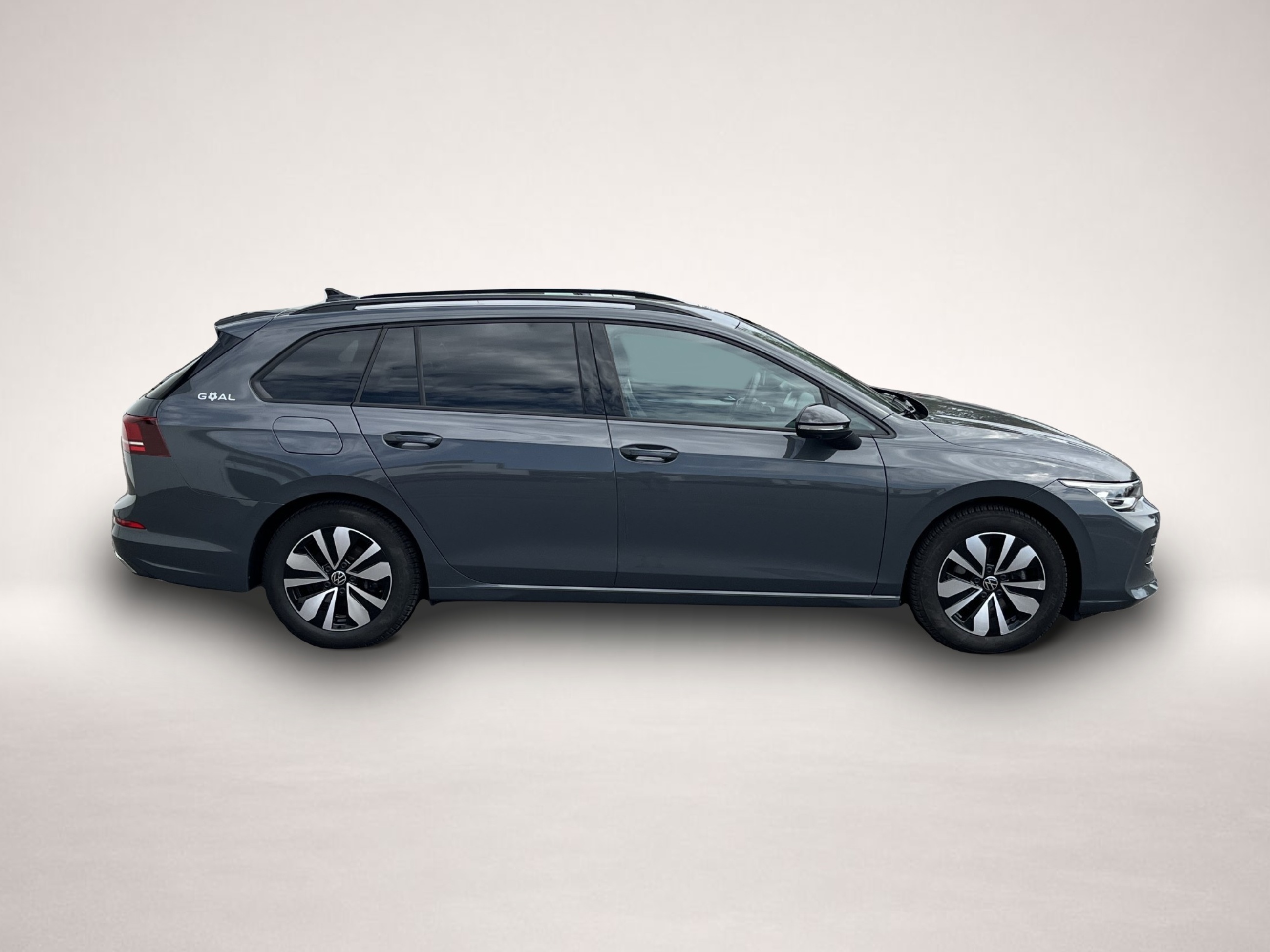 Volkswagen Golf (10/2025, Benzin)
