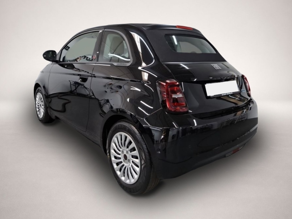 Fiat 500e, image 4 of 4
