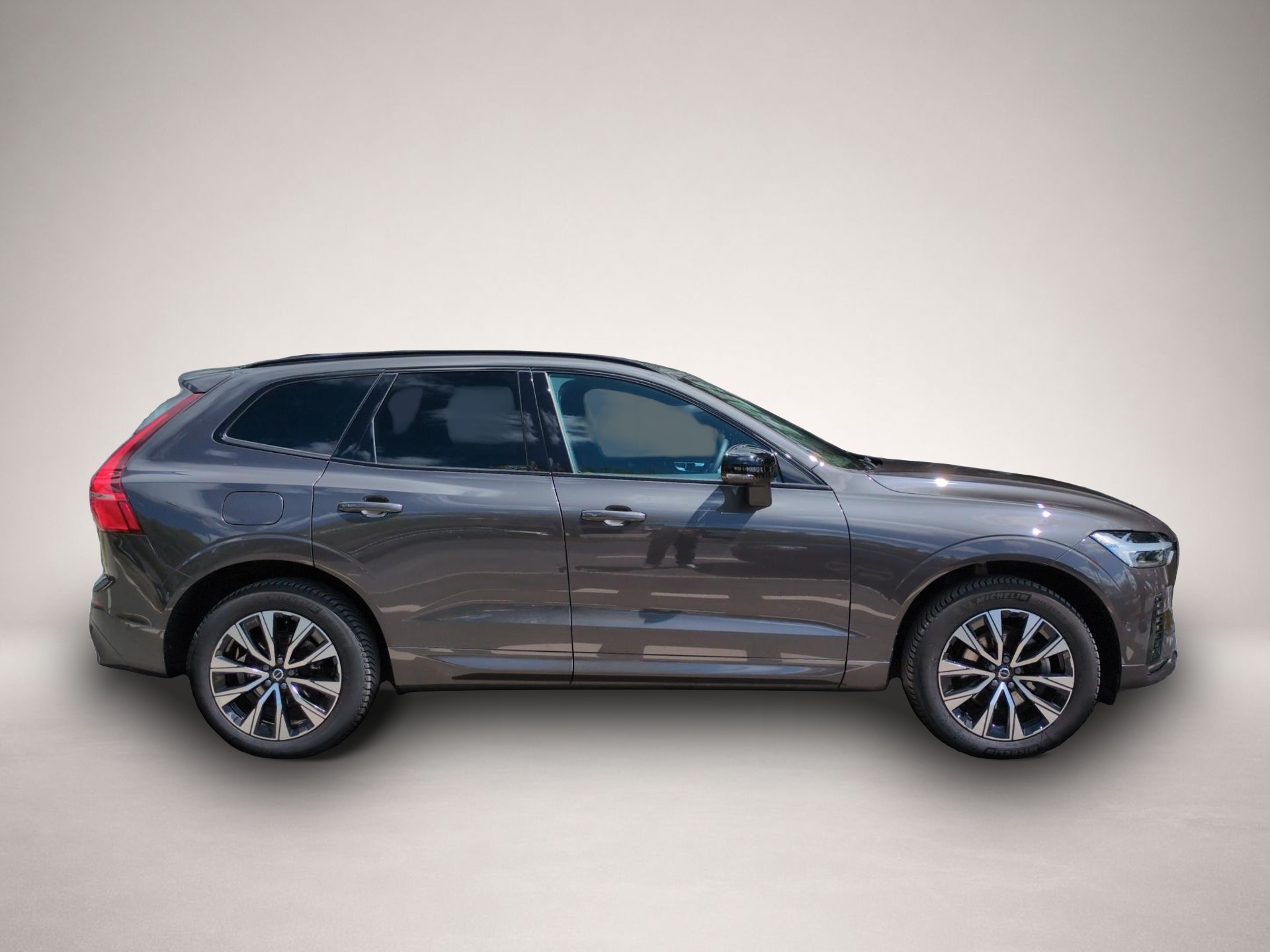 Volvo XC60 (02/2025, Benzin)