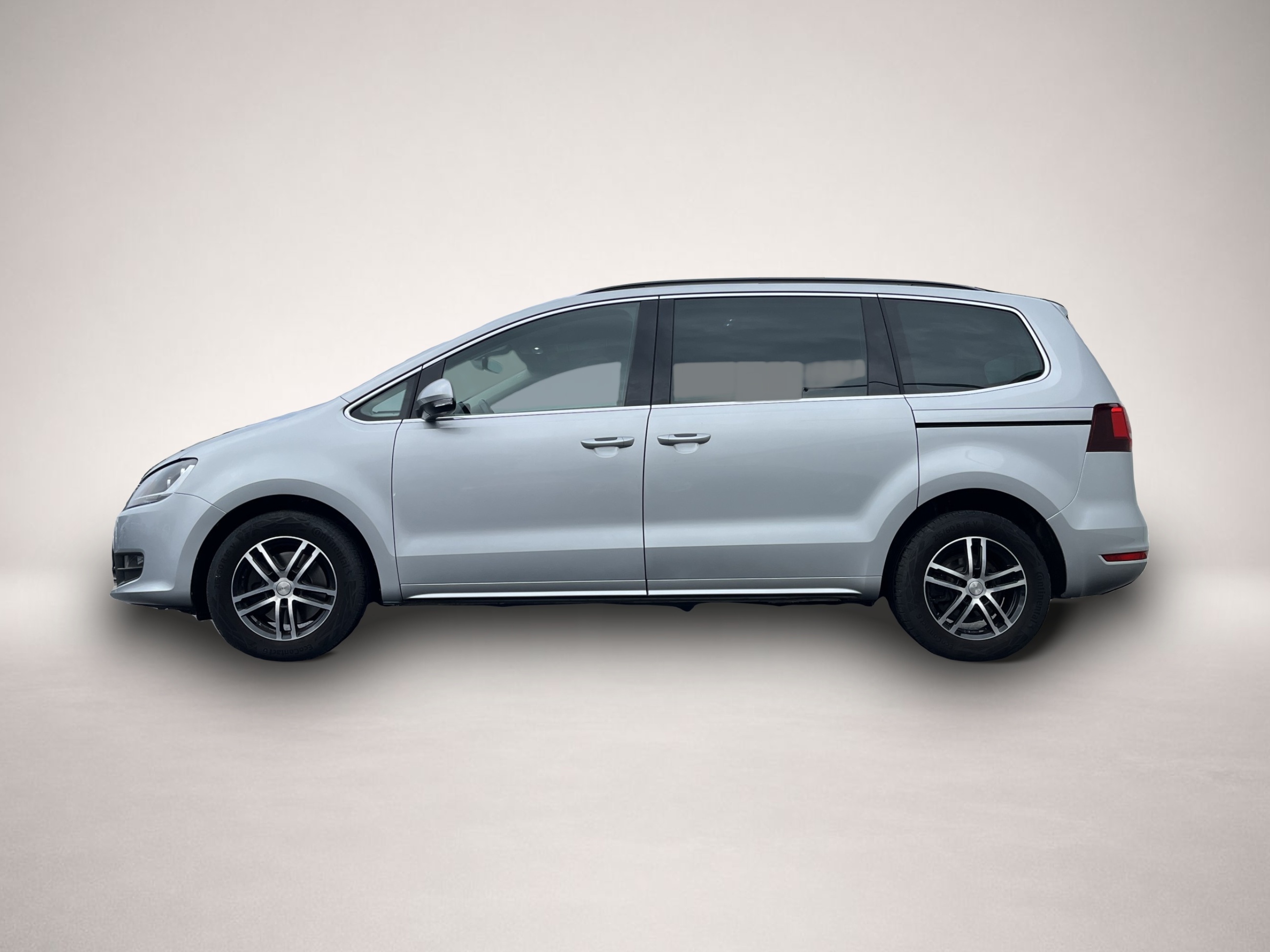 Volkswagen Sharan (01/2022, Benzin)