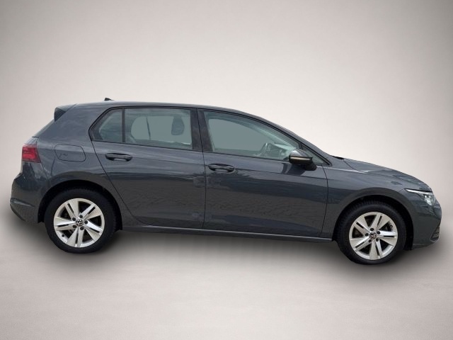 Volkswagen Golf (09/2020, Benzin)