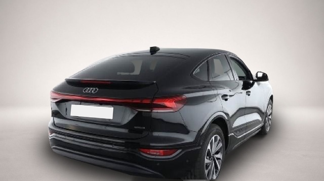 Audi e-tron (11/2025, ELECTRIC)