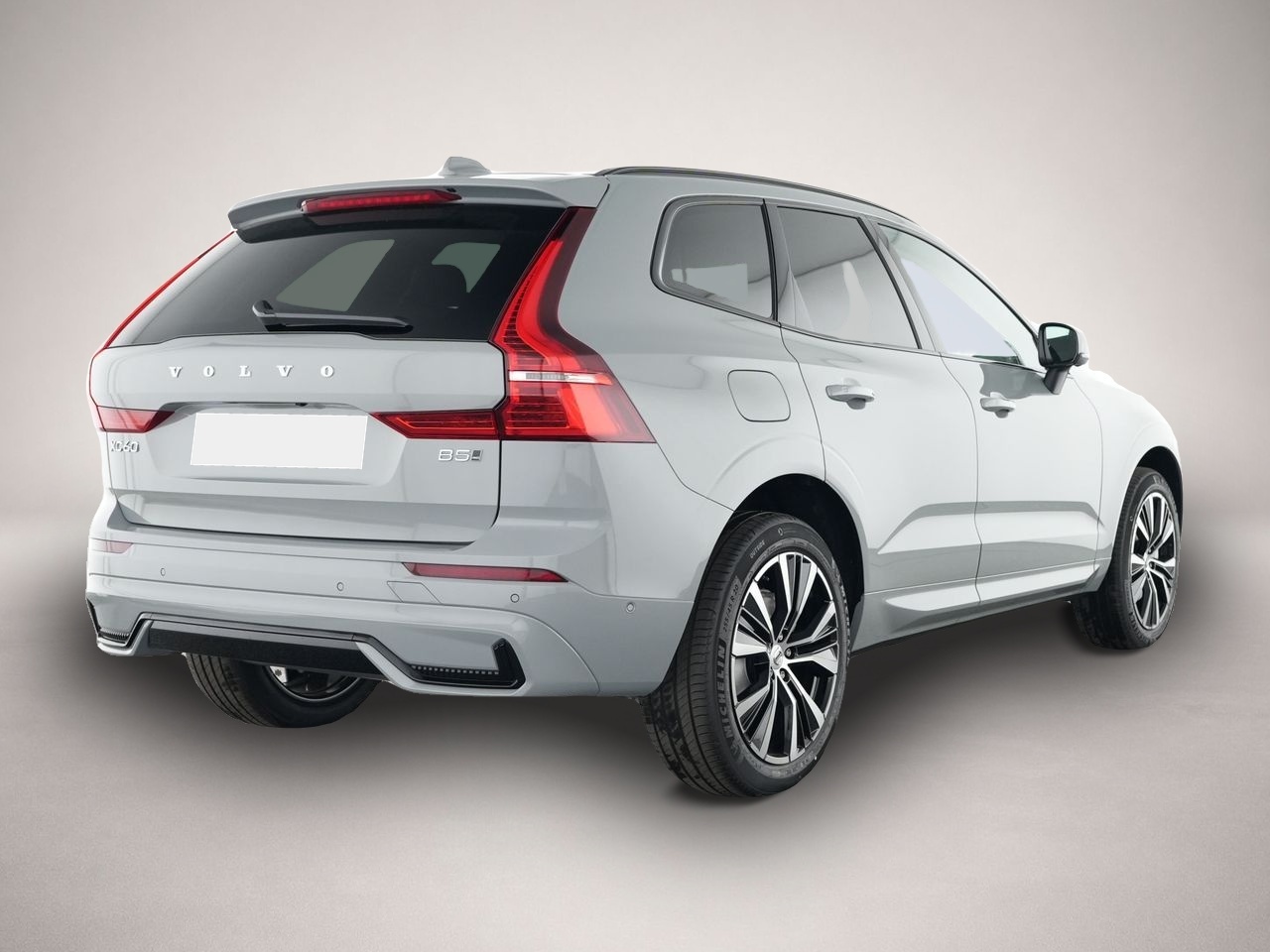 Volvo XC60 (06/2025, Benzin)