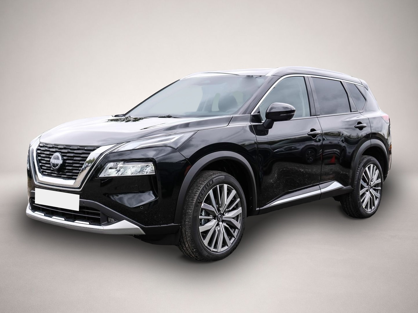 Nissan X-Trail (06/2026, Benzin)