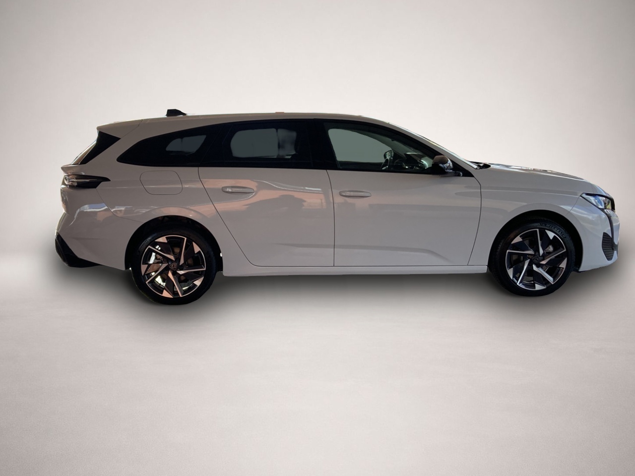 Peugeot 308 (09/2025, Benzin)