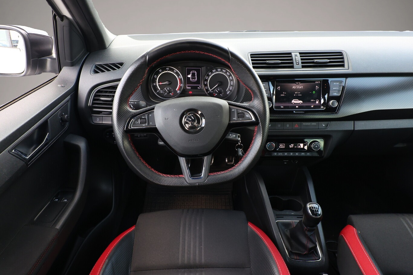 Skoda Fabia (10/2018, Benzin)