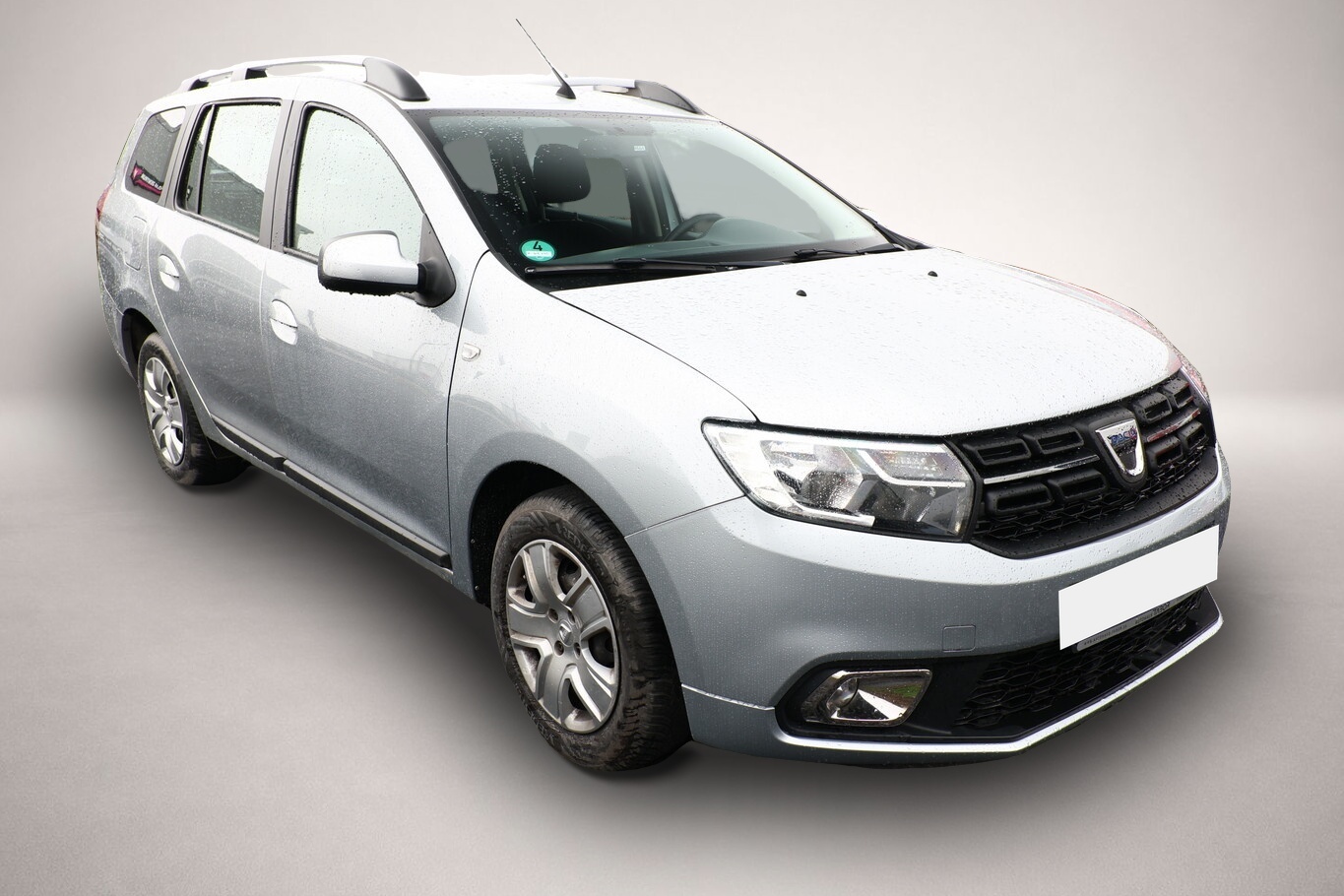 Dacia Logan (04/2020, )