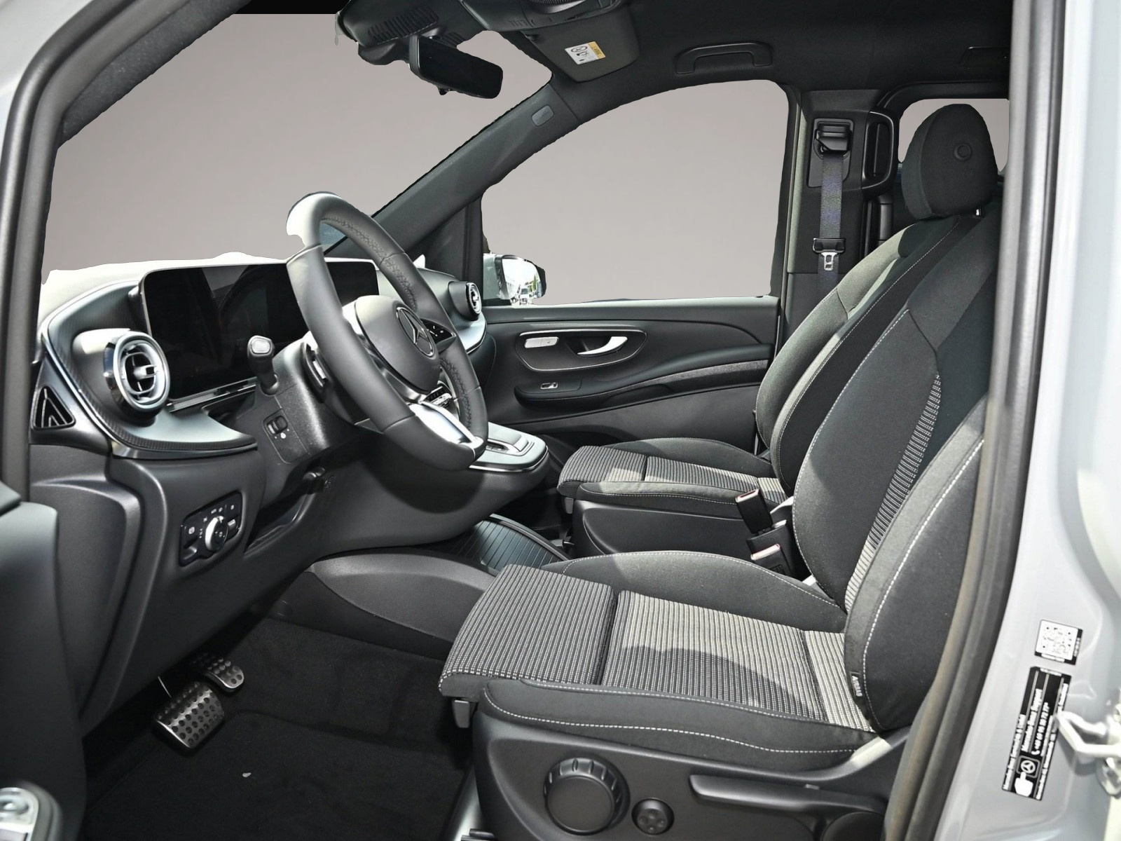 Mercedes-Benz V 300 (09/2025, Diesel)