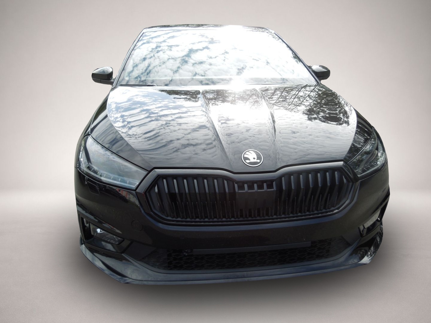Skoda Fabia, image 2 of 5