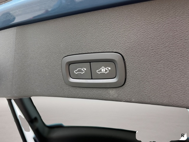 Volvo C40 (05/2023, ELECTRIC)