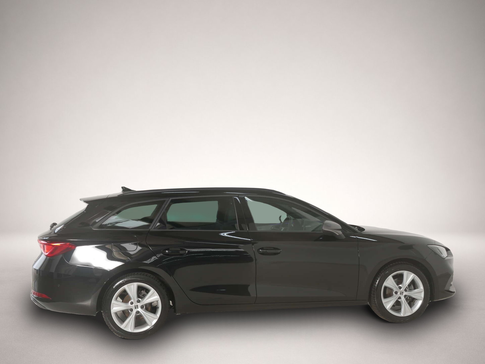 Seat Leon (08/2025, Benzin)