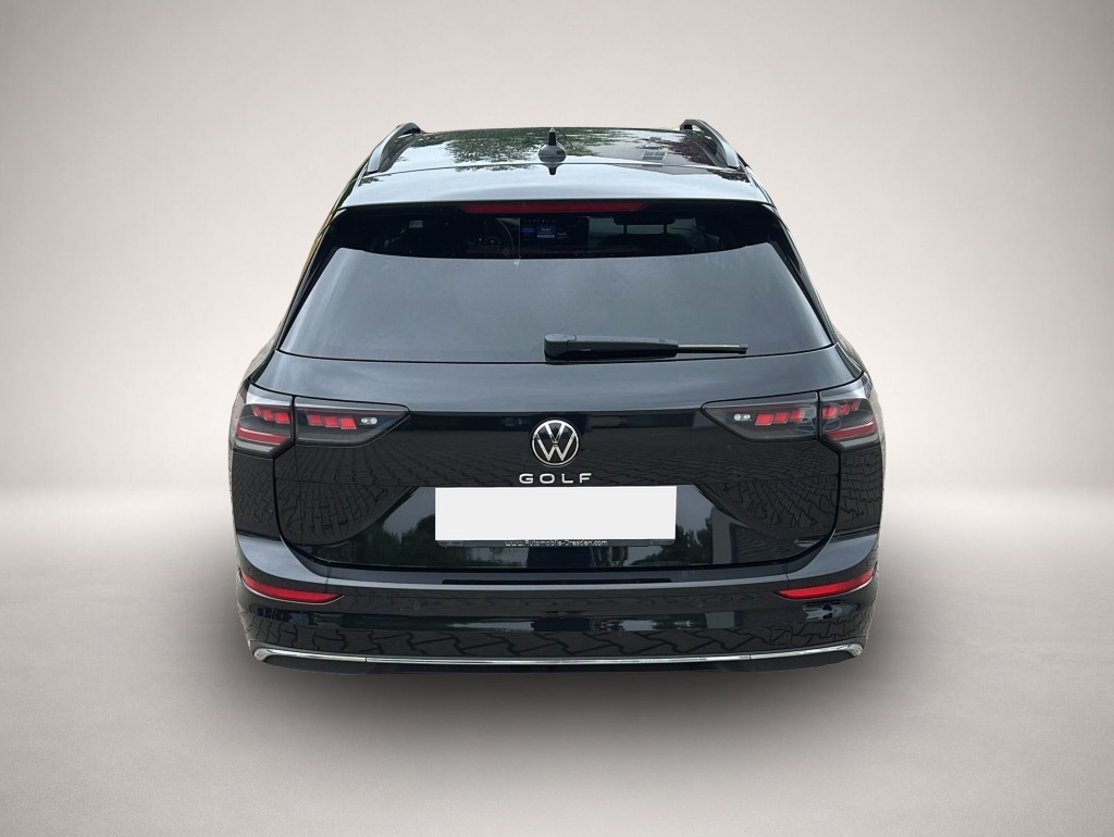 Volkswagen Golf (08/2025, Benzin)